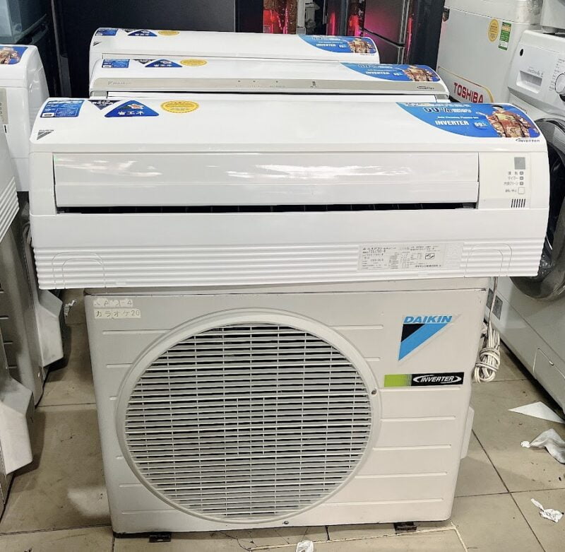 Máy lạnh Daikin F28MTES-W 1,5 HP inverter tiết kiệm điện gas R410 Mới 95%